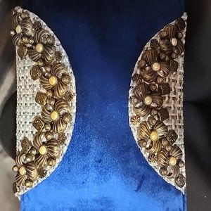 Velvet clutch